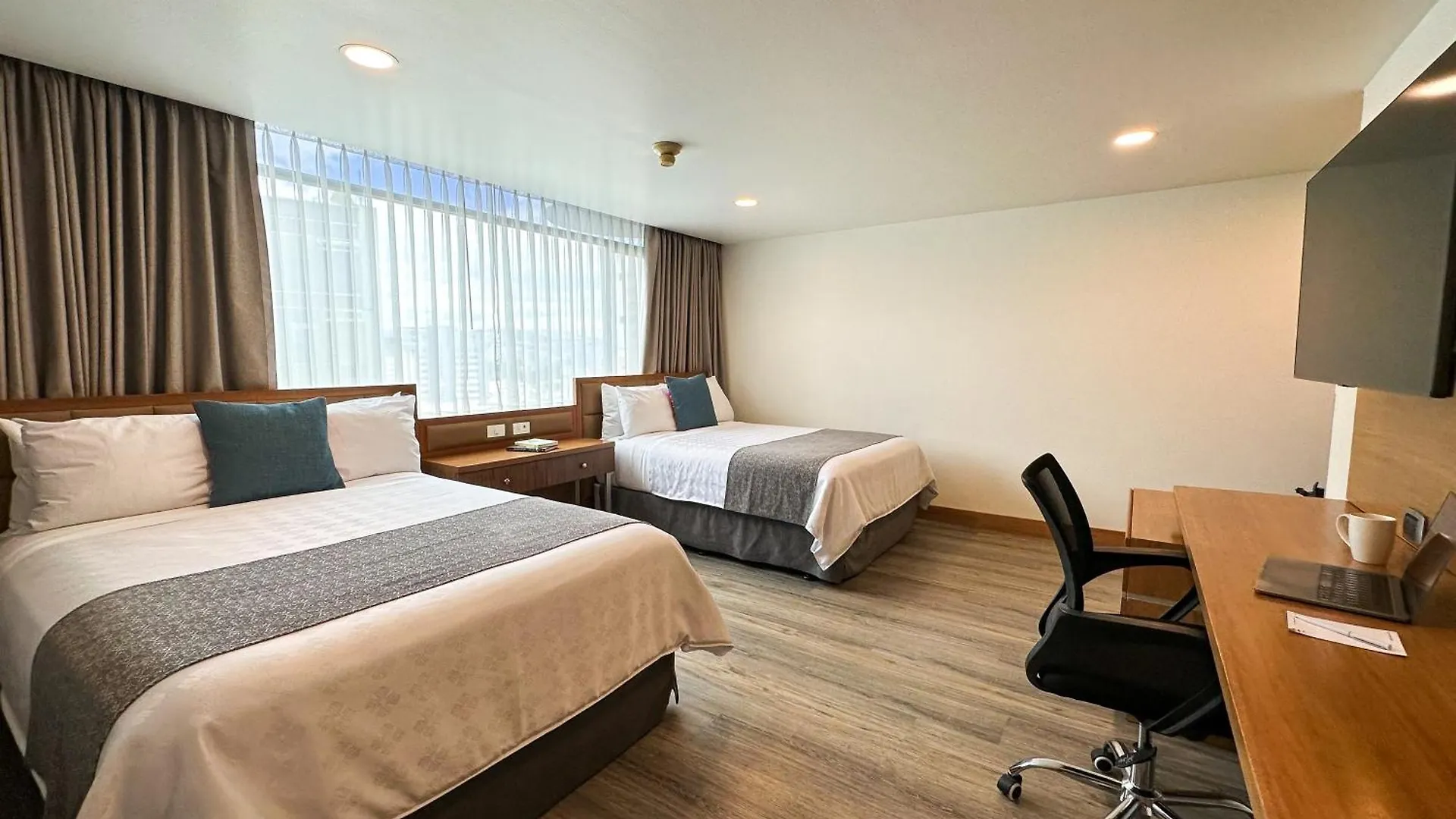 Hotel Wyndham Garden Quito