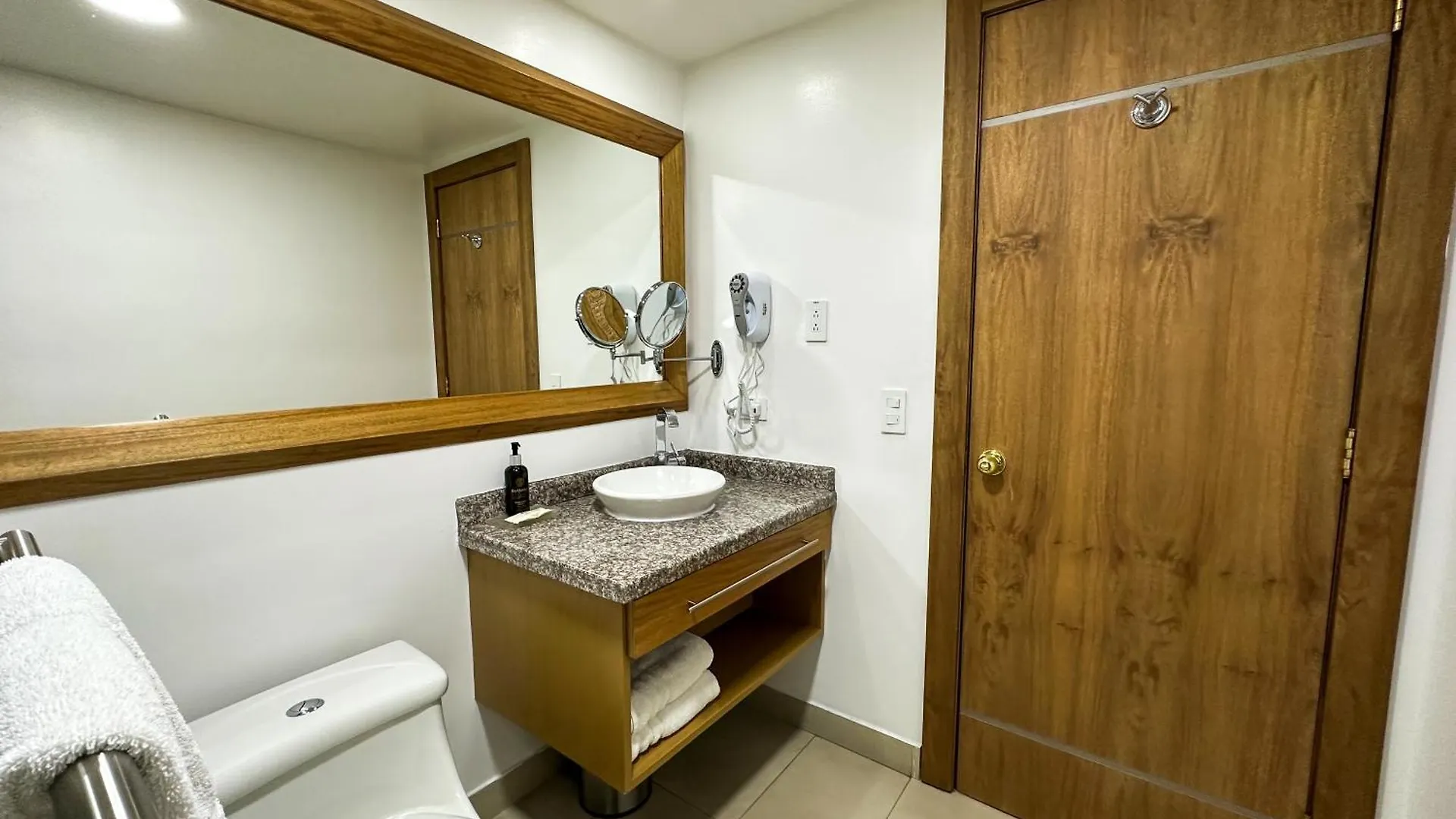 Hotel Wyndham Garden Quito