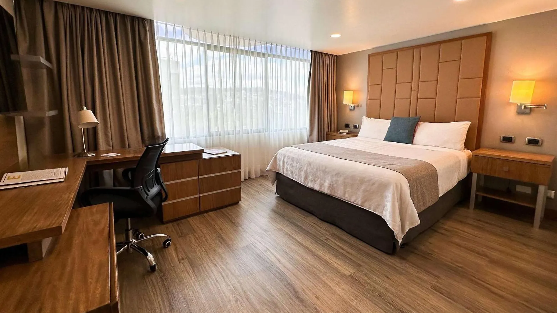 ****  Hotel Wyndham Garden Quito Ecuador