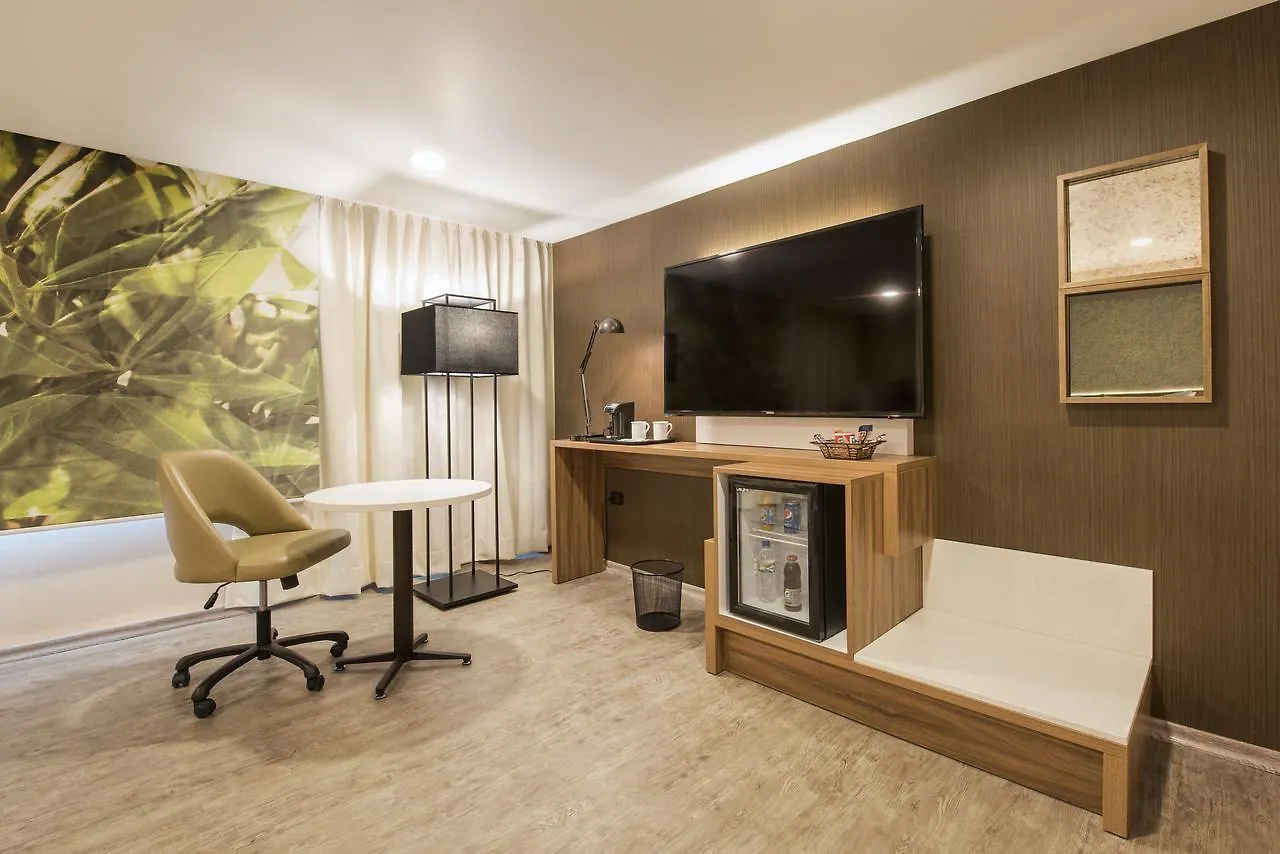 Wyndham Garden Quito Hotel