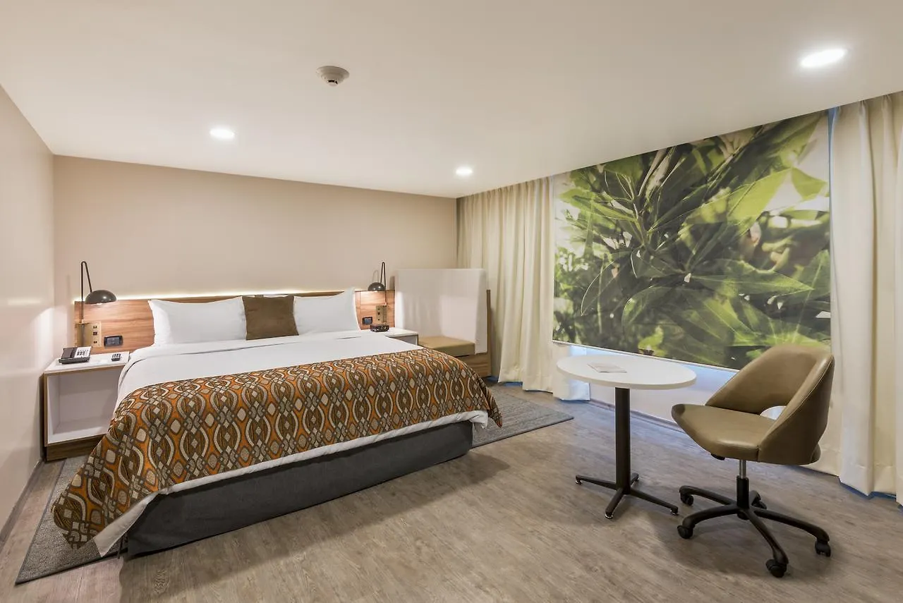 Wyndham Garden Quito contacts